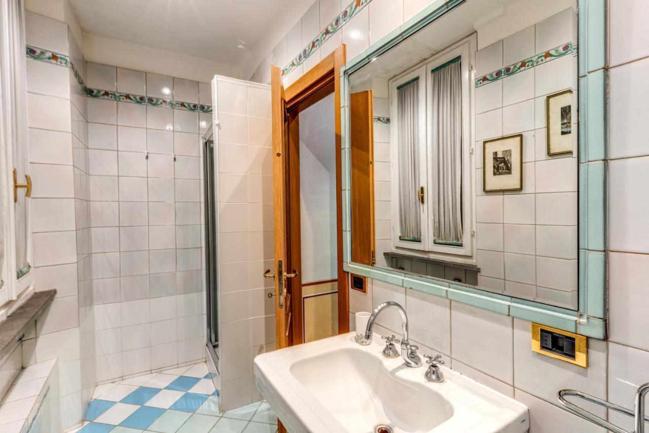 דירות רומא Lovely Flat By The Trevi Fountain מראה חיצוני תמונה