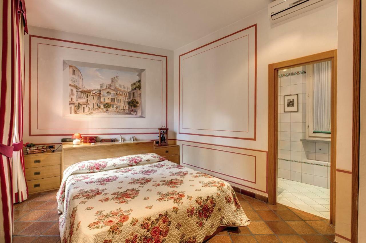דירות רומא Lovely Flat By The Trevi Fountain מראה חיצוני תמונה